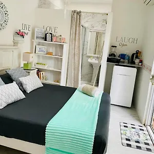 Cozy Tiny Acasadialexplayadelcarmen Mexico